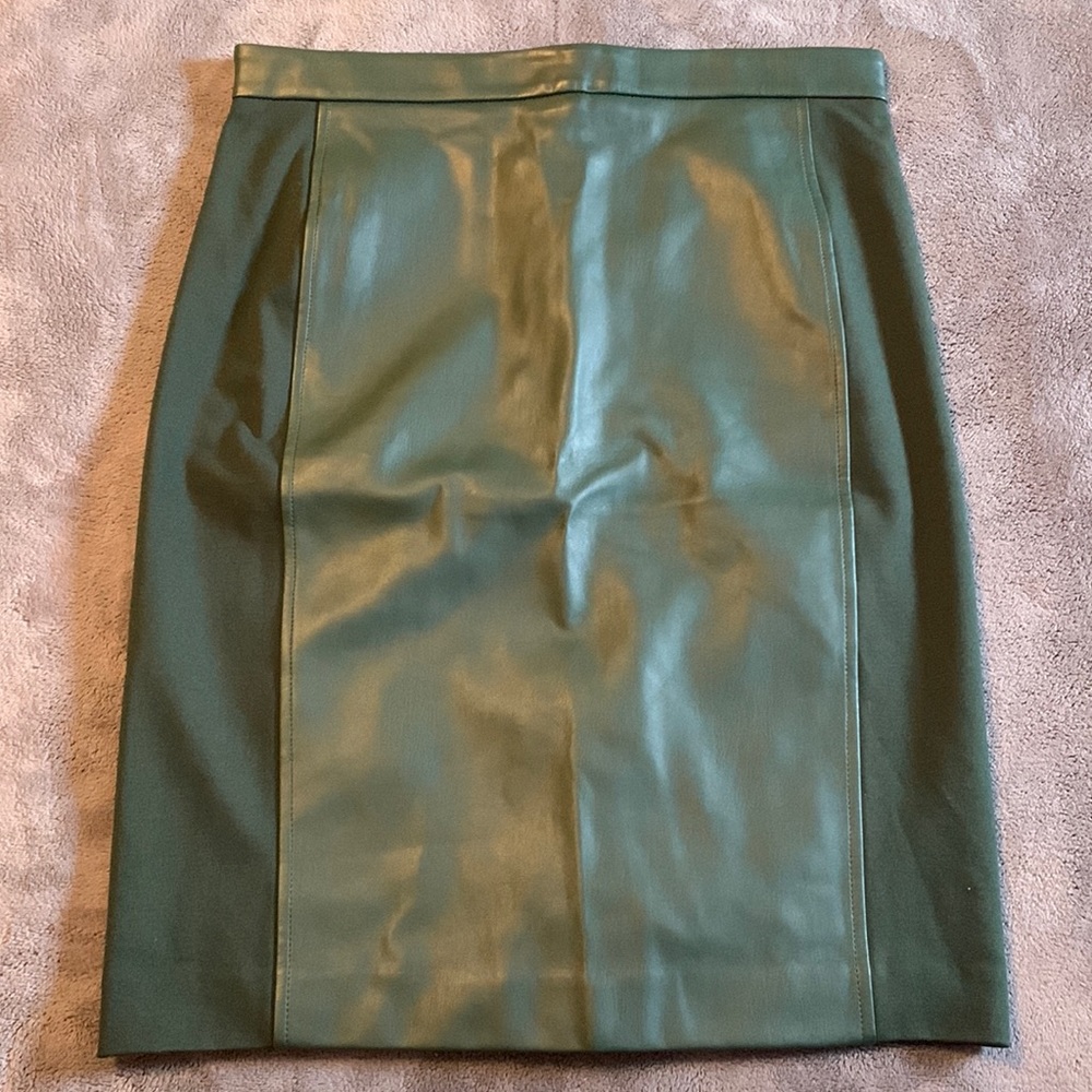 Green Ann Taylor pencil skirt